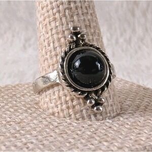 Vintage Silver Tone Black Cabochon Ring Boho Tribal Style Size 8 Costume Jewelry